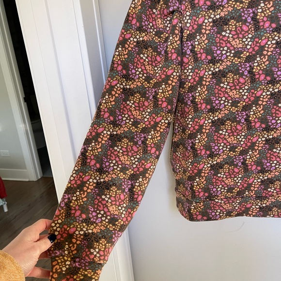 Marine Layer multi-colored floral long sleeve - Picture 4 of 5